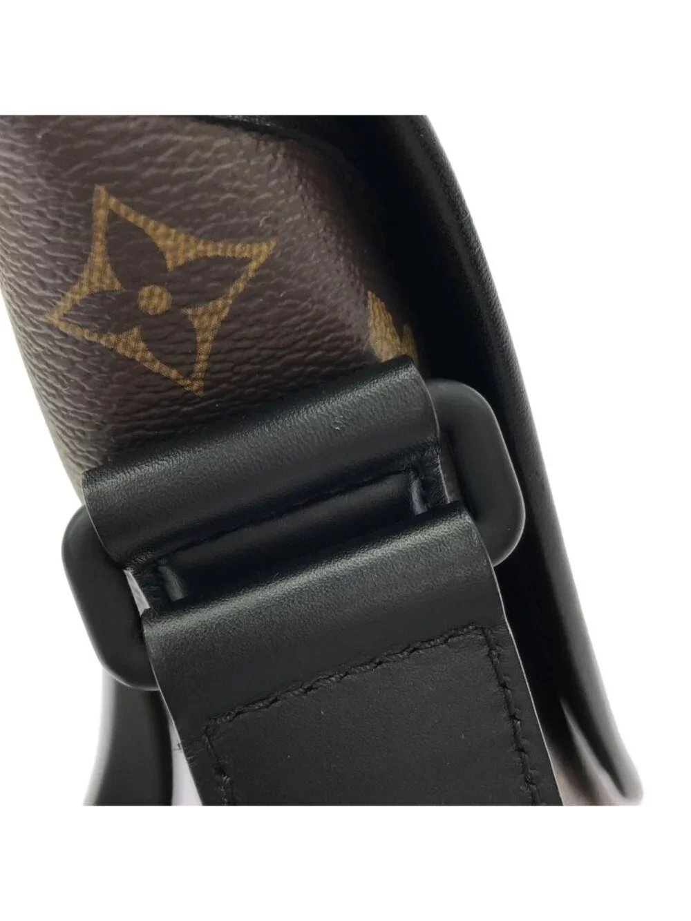 Louis Vuitton Monogram Macassar Magnetic Messenger Shoulder